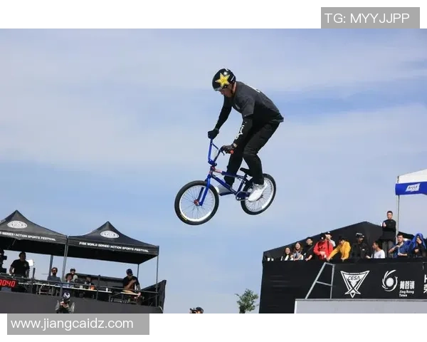 杭州极限运动队与深圳极限运动队赛后复盘力量对比分析与精彩瞬间回顾